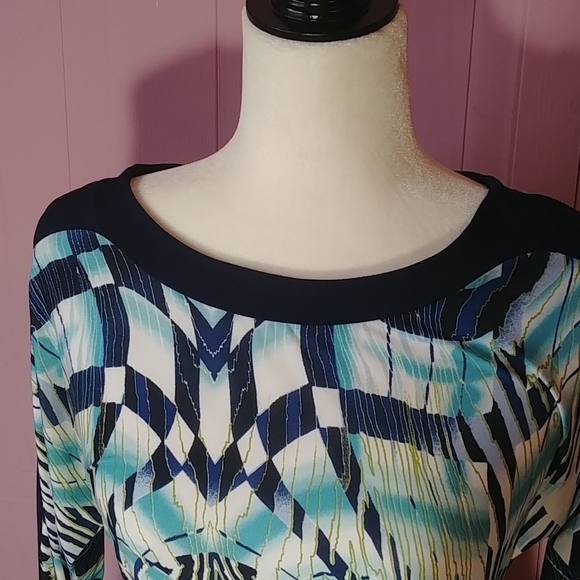 Cartise Dress - Picture 2 of 7